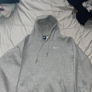 VINTAGE NIKE HOODIE
